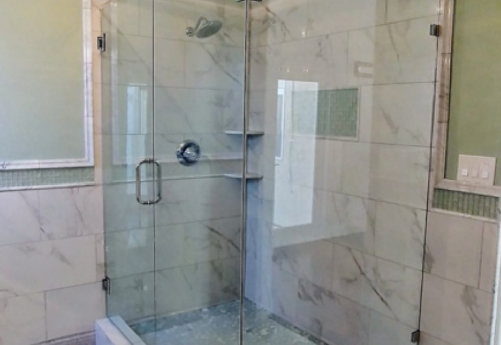 The Many Benefits of Frameless Shower Doors